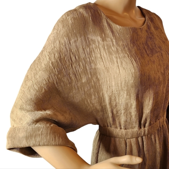 Flawless tan dress with pockets. Stretch waist. 3/4 sleeve. Crinkle fabric. M - Picture 3 of 15